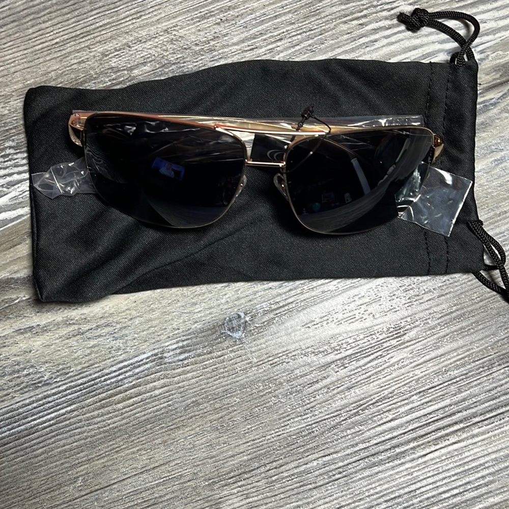 New Sunglasses - Picture 3 of 9